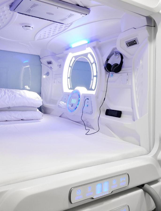 Capsule Hostels Talin Exterior foto